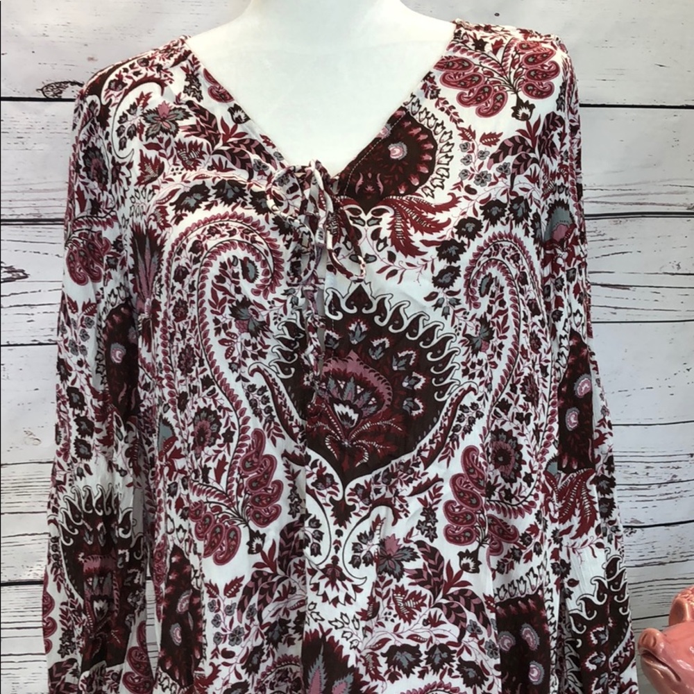 Bell sleeve blouse-Umgee - Picture 3 of 6